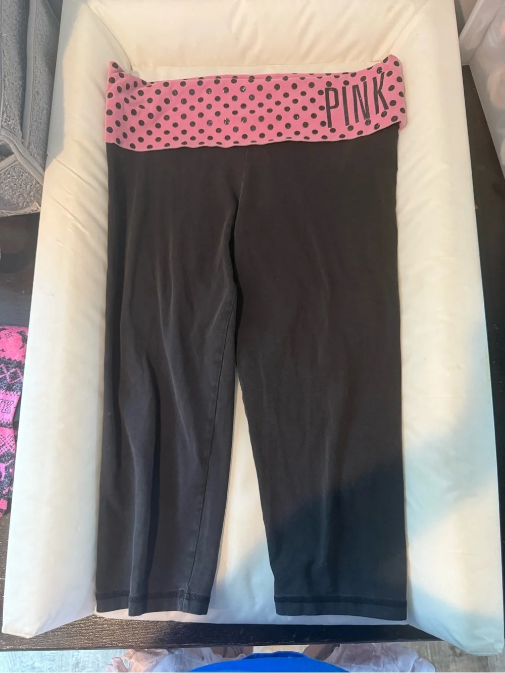 PINK Victoria's Secret Yoga foldover Capri Leggings in Black and Pink